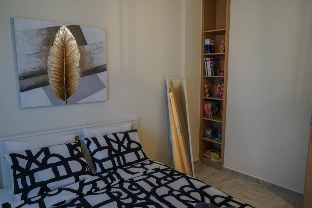Modern Apartment In The City Center Ioannina Eksteriør billede